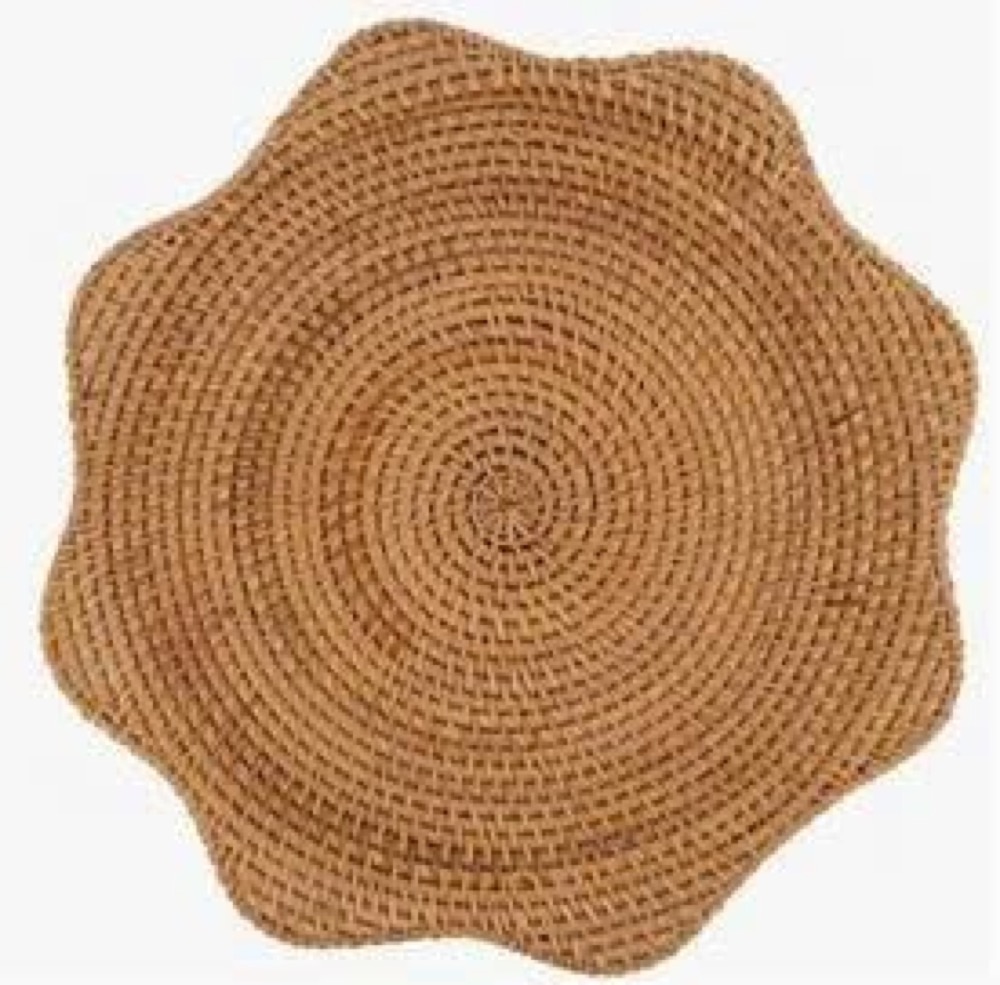 Scalloped Rattan Placemat