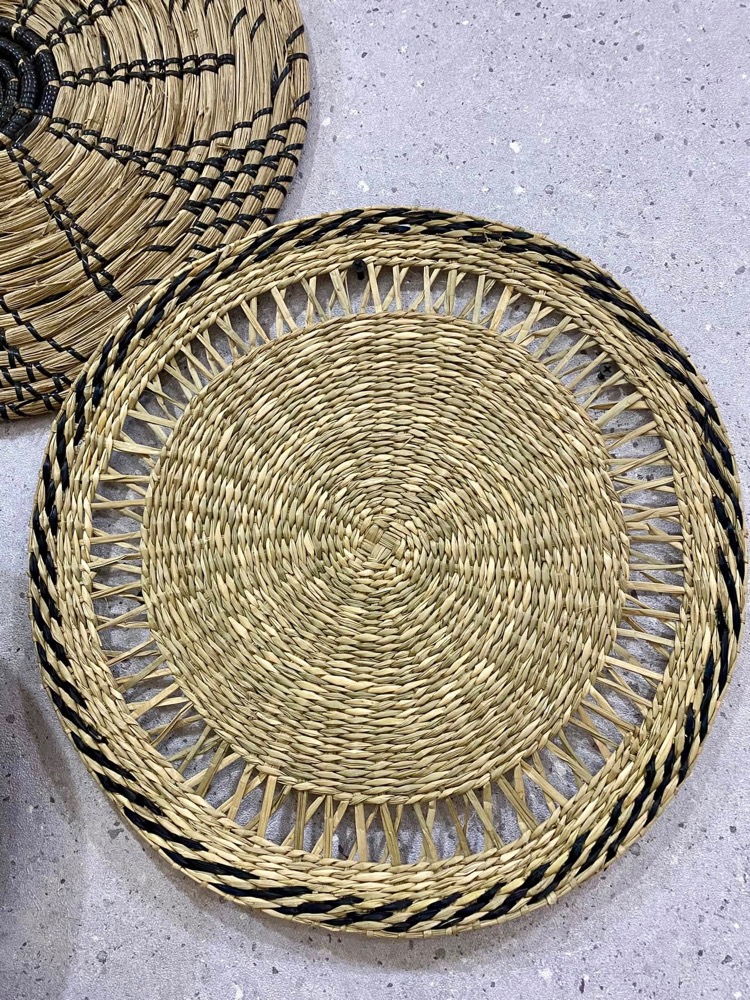 Tấm lót bàn tròn đan thưa